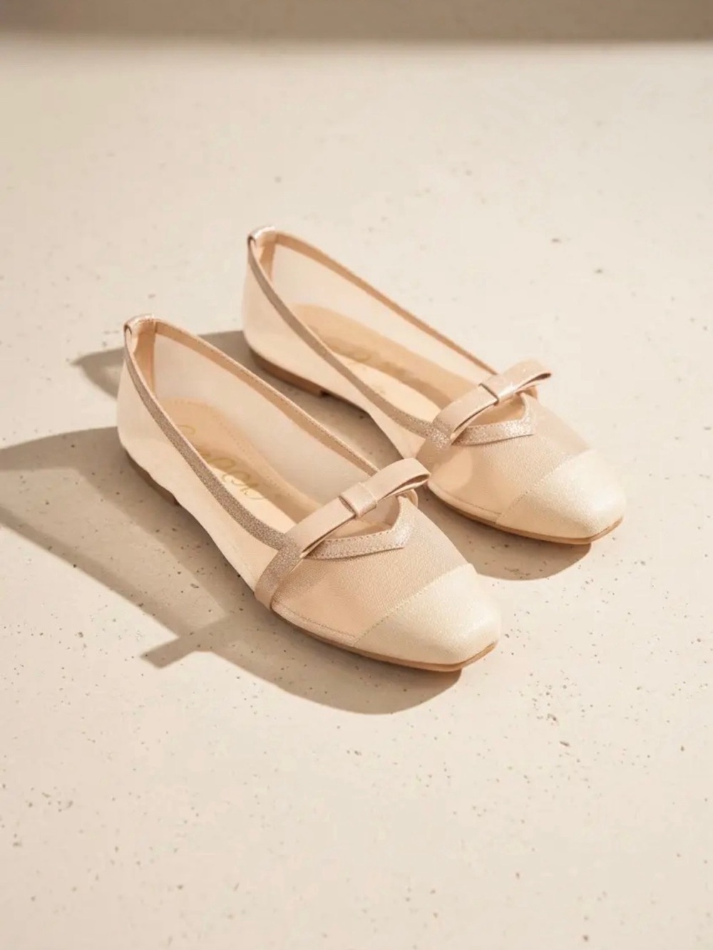 CCOCCI Cream Pointed-Toe Ballet Flats with Bow Accent